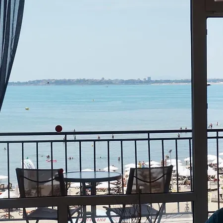 Private In Carina Beach